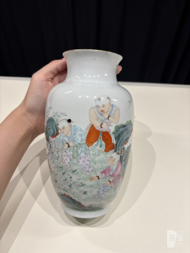 民国 粉彩婴戏灯笼瓶 - 图4